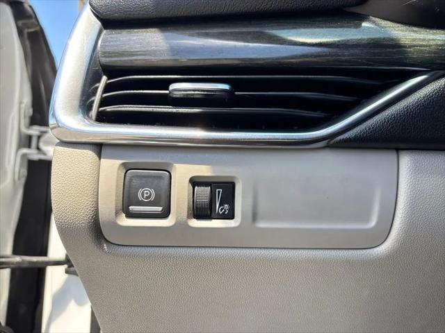 2020 Cadillac XT4 FWD Premium Luxury