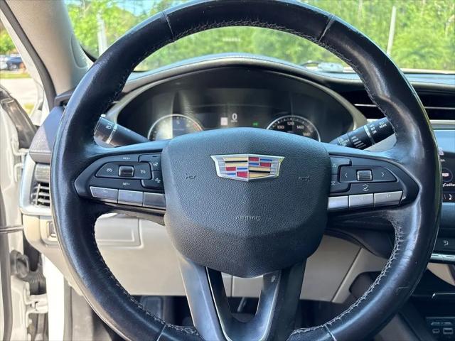 2020 Cadillac XT4 FWD Premium Luxury