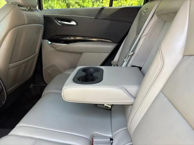 2020 Cadillac XT4 FWD Premium Luxury