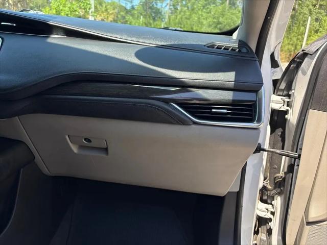 2020 Cadillac XT4 FWD Premium Luxury