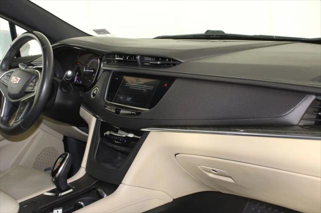 2017 Cadillac XT5 Standard