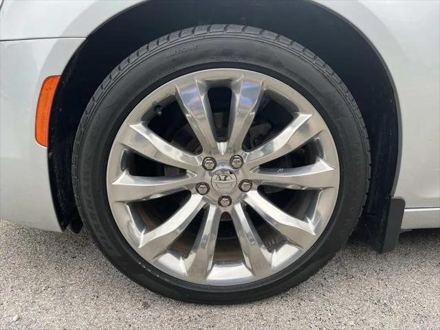 2019 Chrysler 300 Touring L