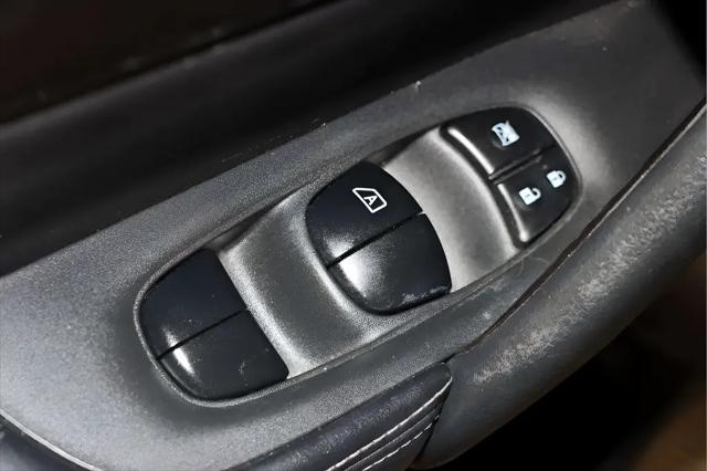 2020 Nissan Rogue SV FWD