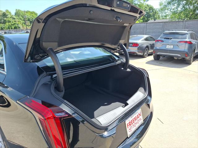 2025 Cadillac CT4 Luxury RWD