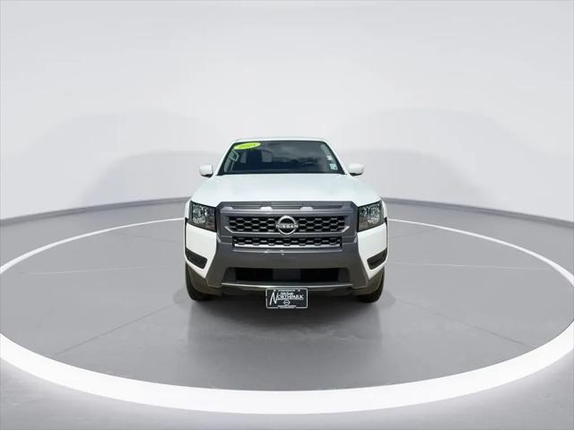 2025 Nissan Frontier Crew Cab SV 4x2
