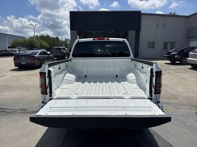 2025 Nissan Frontier Crew Cab SV 4x2