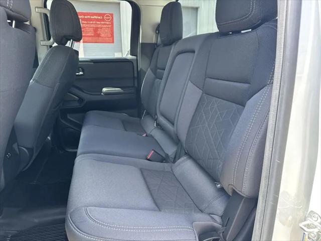 2025 Nissan Frontier Crew Cab SV 4x2