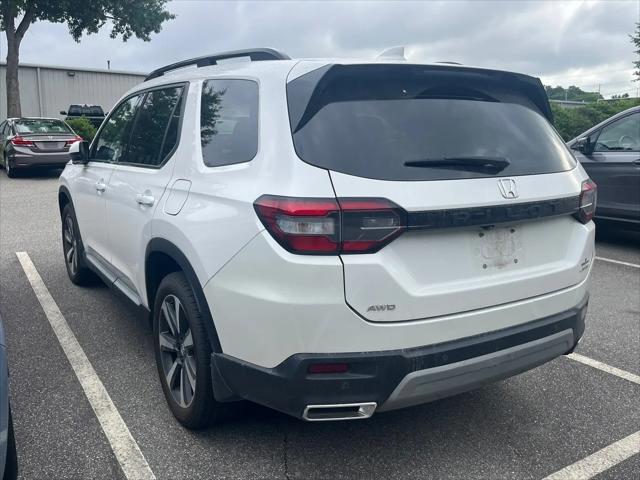 2023 Honda Pilot AWD Elite