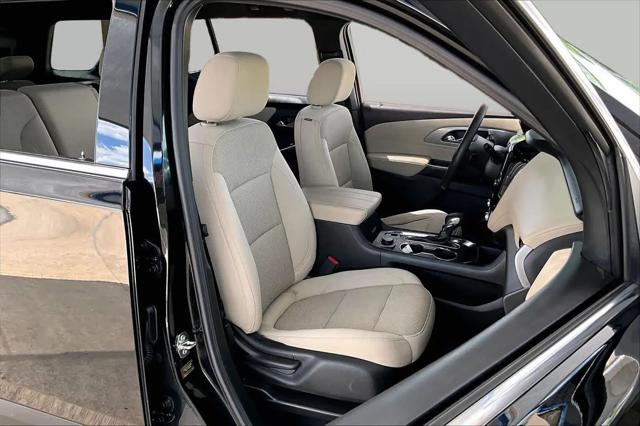 2023 Chevrolet Traverse FWD LS