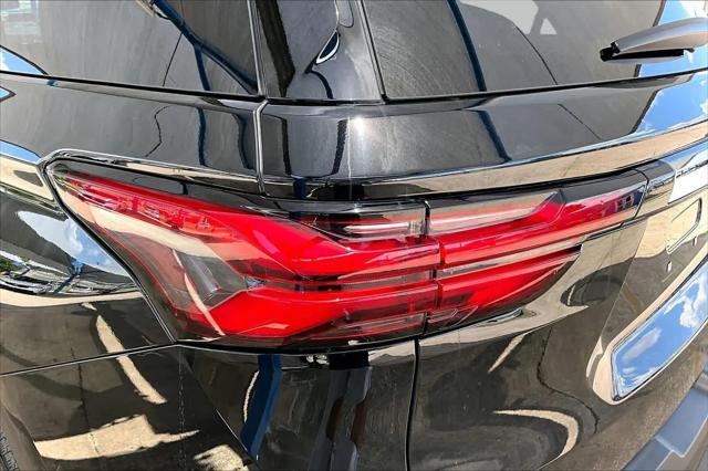 2023 Chevrolet Traverse FWD LS