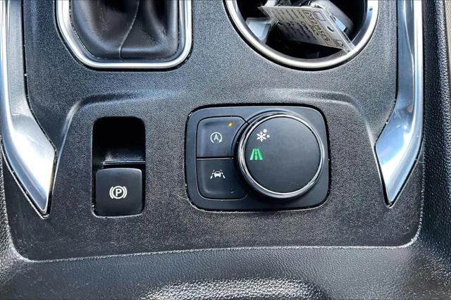 2023 Chevrolet Traverse FWD LS
