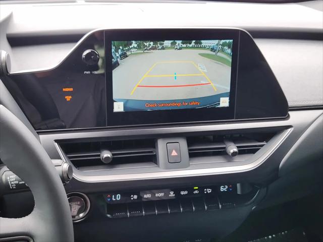 2025 Lexus 300 Premium