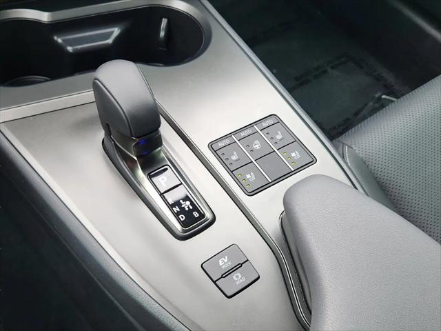 2025 Lexus 300 Premium