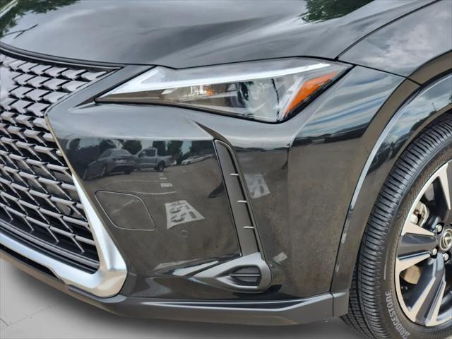 2025 Lexus 300 Premium