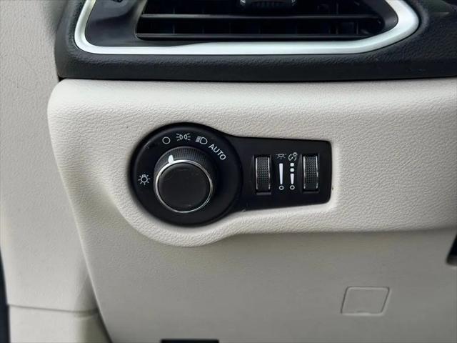 2020 Chrysler Voyager LXI