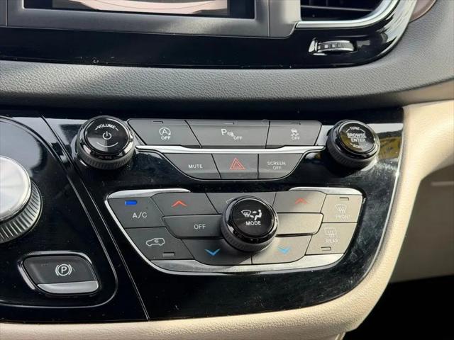 2020 Chrysler Voyager LXI