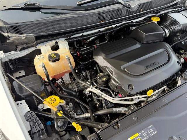 2020 Chrysler Voyager LXI