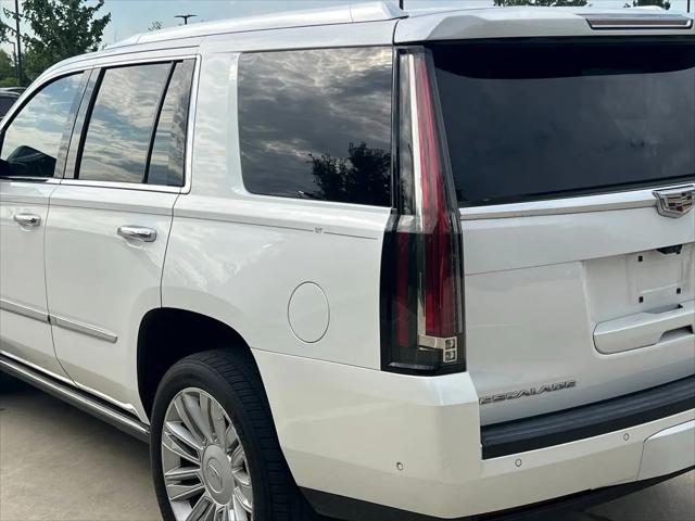 2017 Cadillac Escalade Platinum