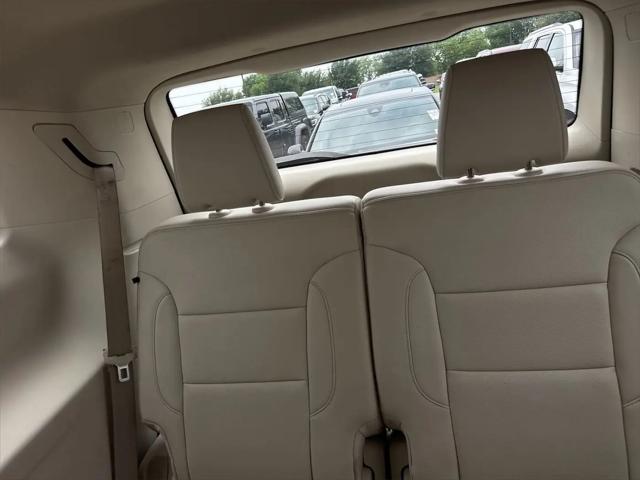 2023 GMC Acadia FWD Denali