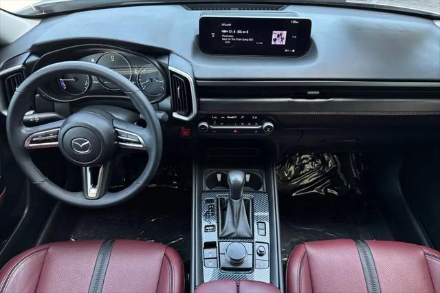 2025 Mazda CX-50 Hybrid Premium Package