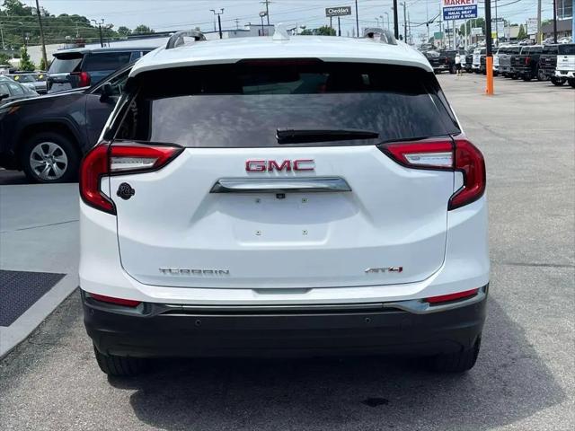 2024 GMC Terrain AWD AT4