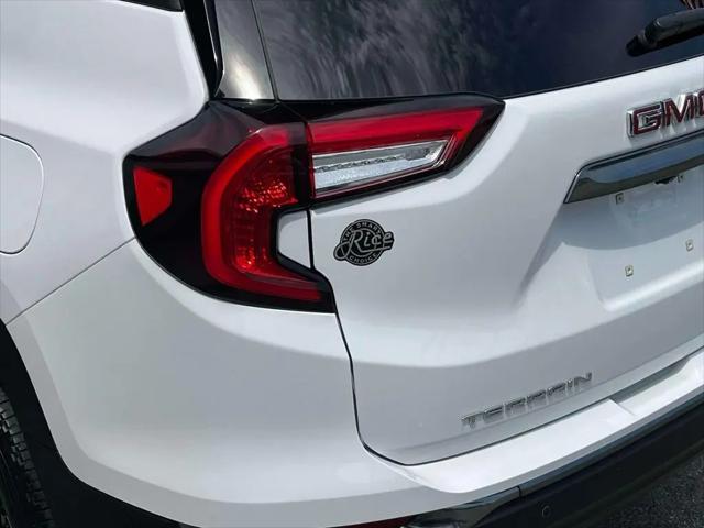2024 GMC Terrain AWD AT4