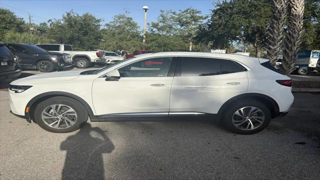 2023 Buick Envision Essence FWD