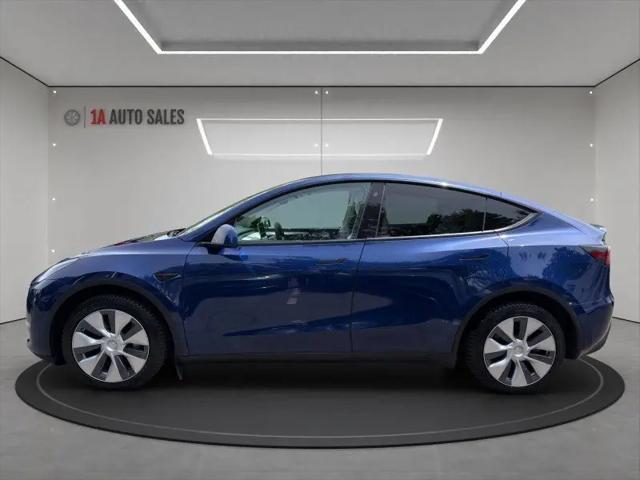 2022 Tesla Model Y Long Range Dual Motor All-Wheel Drive