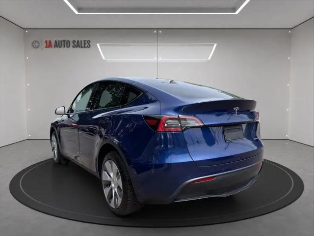 2022 Tesla Model Y Long Range Dual Motor All-Wheel Drive