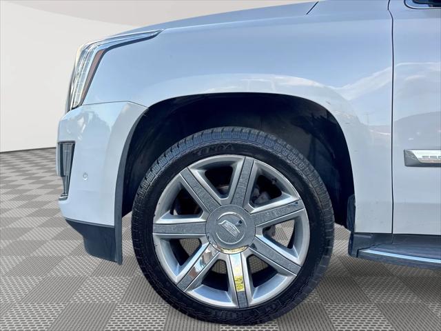 2017 Cadillac Escalade Luxury
