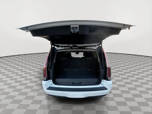 2017 Cadillac Escalade Luxury