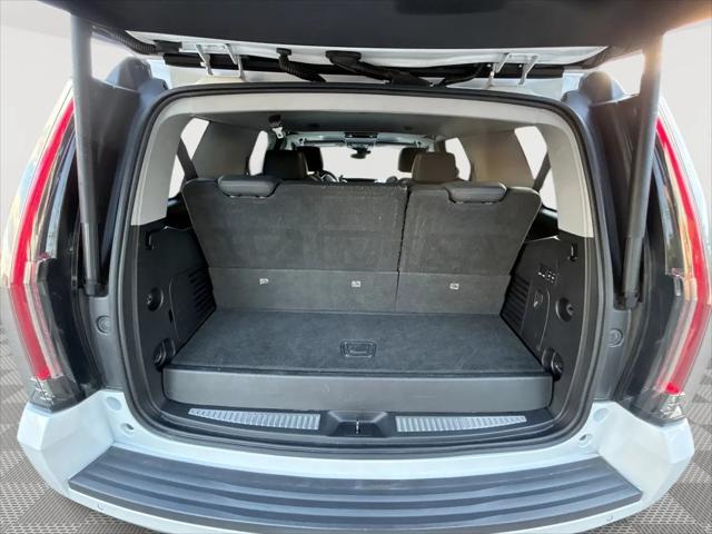 2017 Cadillac Escalade Luxury