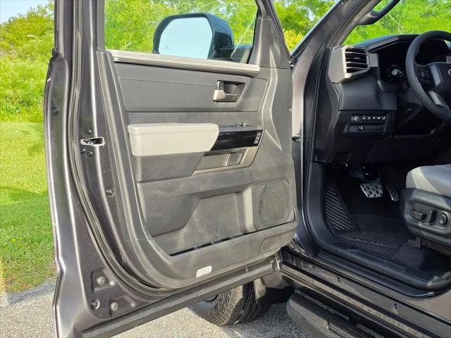 2026 Toyota Tundra Limited CrewMax 6.4' Bed