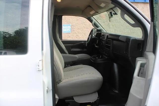 2020 GMC Savana Cargo RWD 2500 Regular Wheelbase Work Van