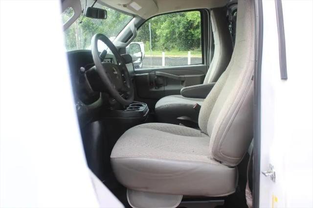 2020 GMC Savana Cargo RWD 2500 Regular Wheelbase Work Van