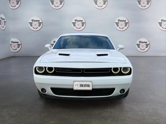 2016 Dodge Challenger SXT Plus