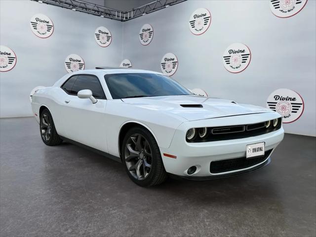 2016 Dodge Challenger SXT Plus