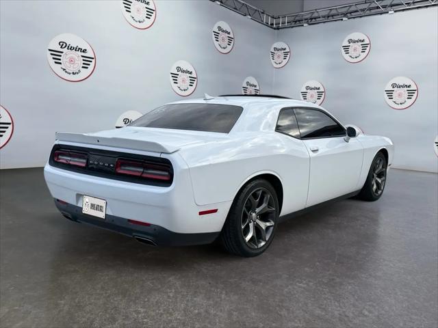 2016 Dodge Challenger SXT Plus