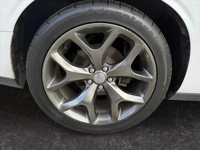 2016 Dodge Challenger SXT Plus