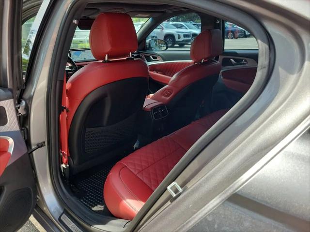 2023 Genesis G70 3.3T RWD