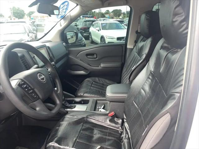 2022 Nissan Frontier Crew Cab S 4x2
