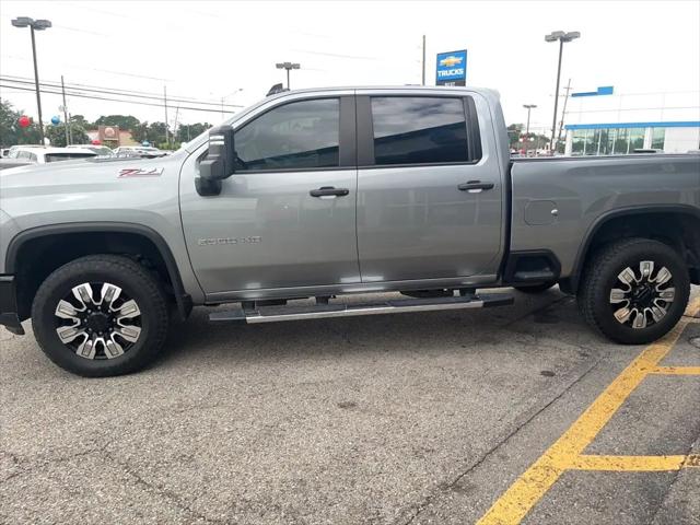 2024 Chevrolet Silverado 2500HD 4WD Crew Cab Standard Bed Custom