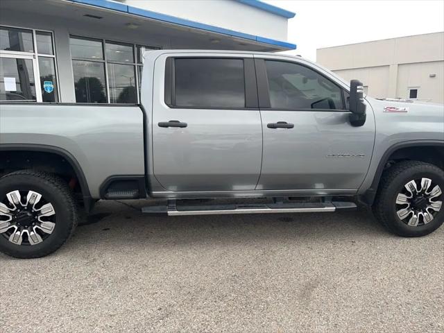 2024 Chevrolet Silverado 2500HD 4WD Crew Cab Standard Bed Custom