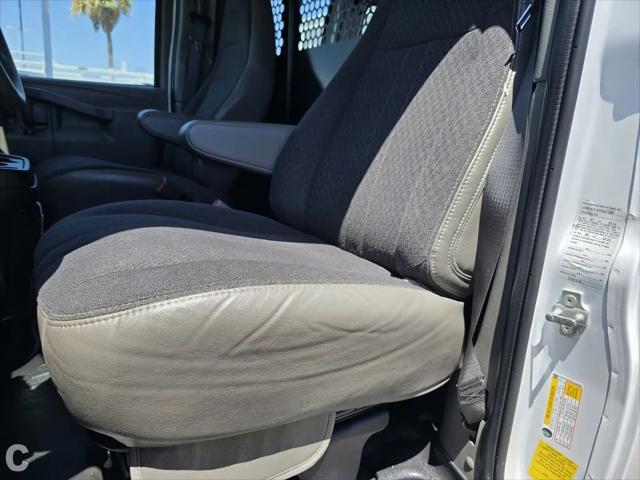2024 GMC Savana Cargo RWD 2500 Regular Wheelbase Work Van