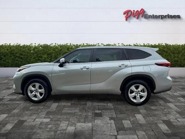 2023 Toyota Highlander LE