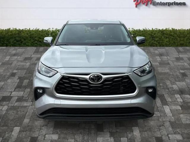 2023 Toyota Highlander LE
