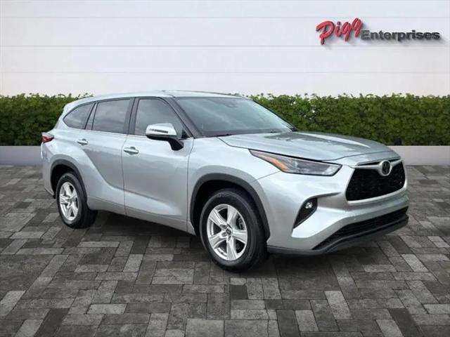 2023 Toyota Highlander LE