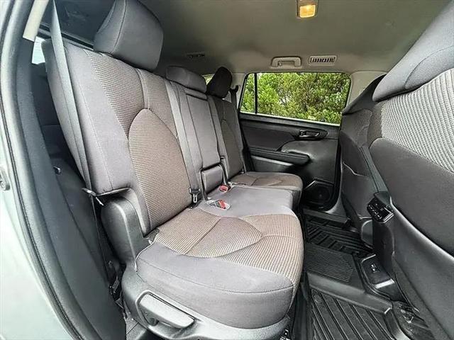2023 Toyota Highlander LE