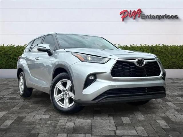 2023 Toyota Highlander LE
