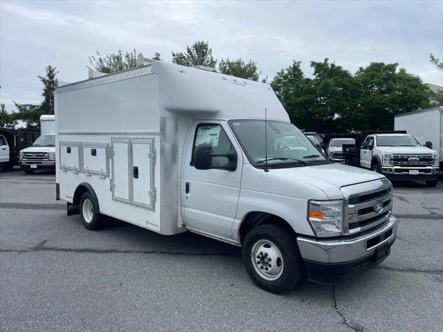 2027 Ford E-Series Cutaway E-350